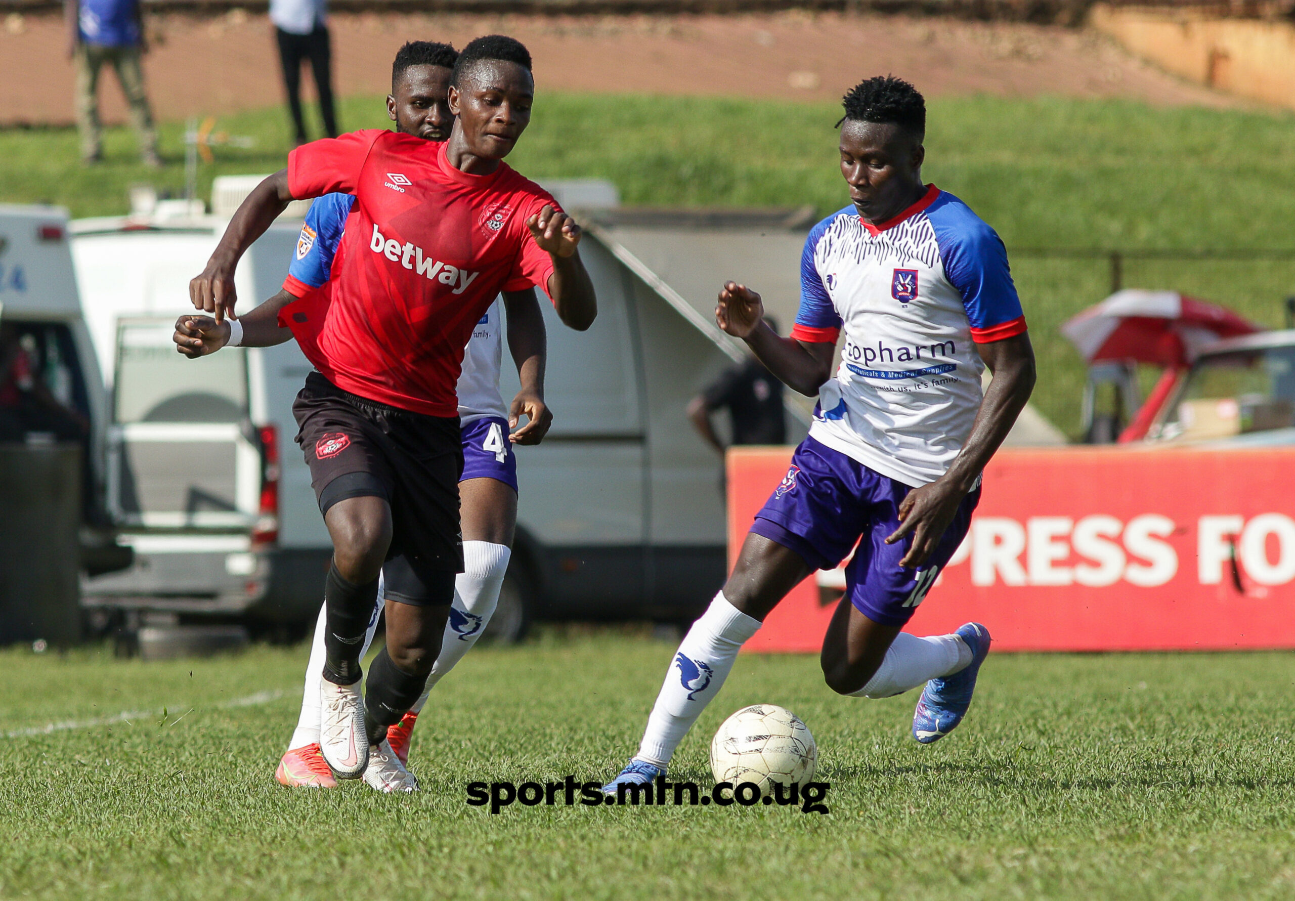 Red Eagles sign Uganda cranes defender 